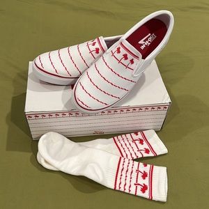 In-N-Out x Vans +socks